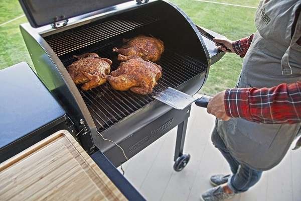 Camp Chef SmokePro DLX Pellet Grill Camp Chef SmokePro DLX Pellet Grill